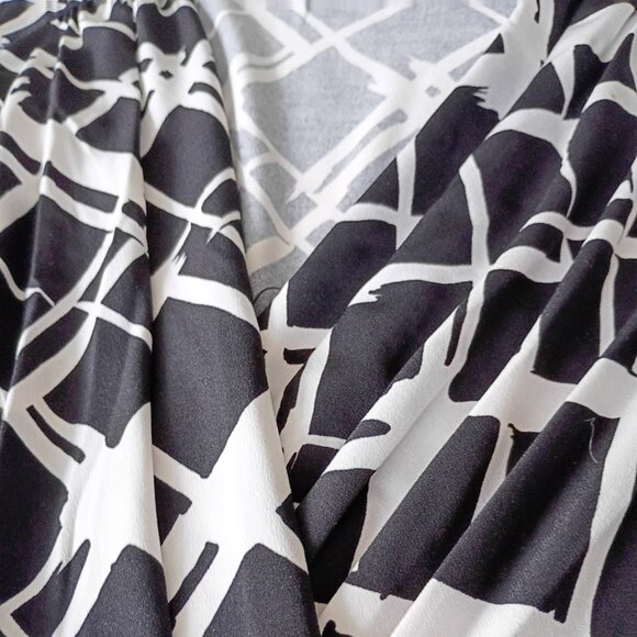 Caché Black & White Sleeveless Wrap Dress with Geometric Print – Size L - Picture 5 of 6